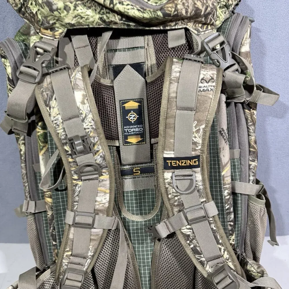 Tenzing TZ 6000 Hunting Backpack Hip Belt Padded Hydration NEW